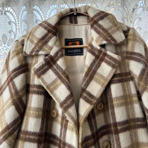 70s Vintage Wool Plaid Belted Winter Coat Small Womens Cream / Tan / Brown - Picture 2 of 8